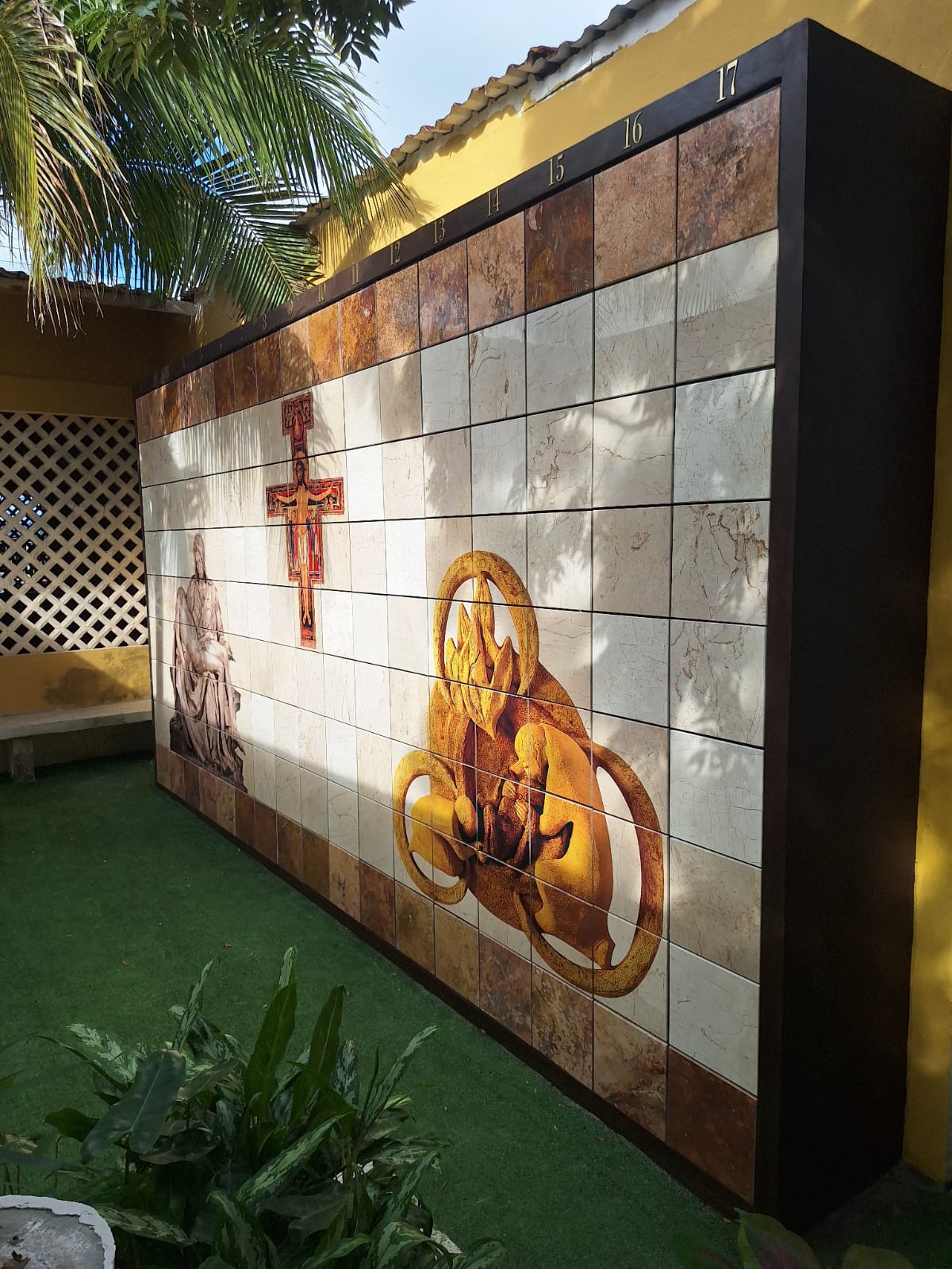 CAPILLA SANTA TERESITA DEL NIÑO JESÚS